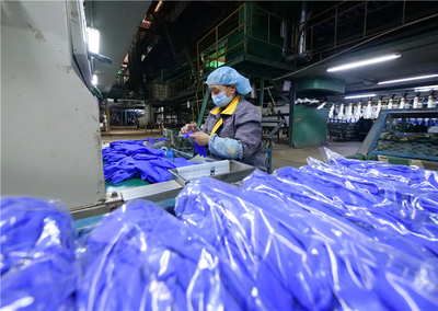 河北辛集:企業(yè)加緊生產保障防疫物資