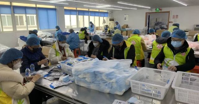 央視點(diǎn)贊！助力口罩生產(chǎn)，江蘇青年志愿者在行動(dòng)